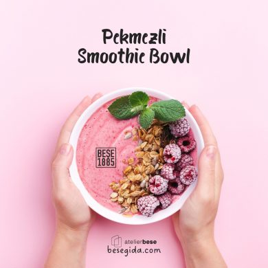 Pekmezli Smoothie Bowl